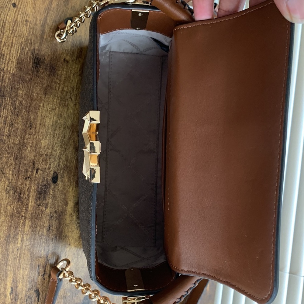 Mk crossbody bag - Picture 3 of 6